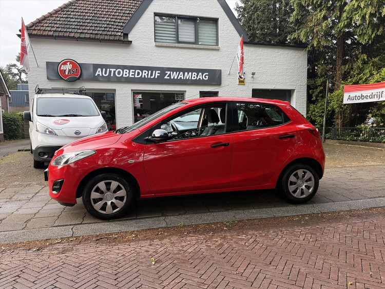 Mazda 2