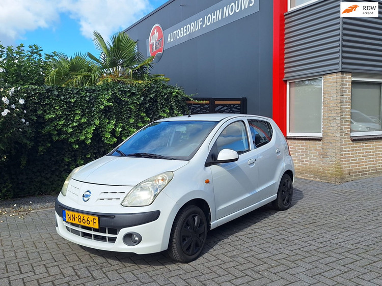 Nissan Pixo