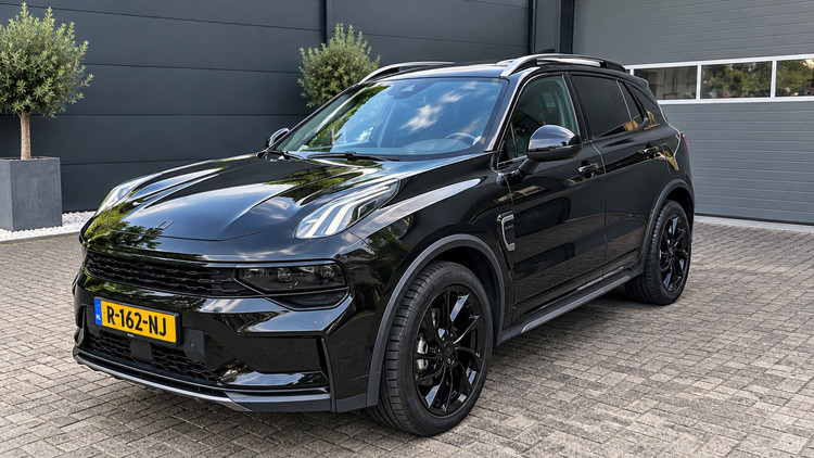 Lynk & Co 01