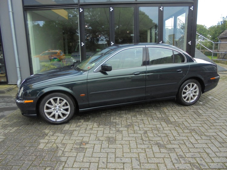 Jaguar S-type
